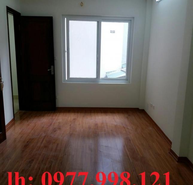 Bán nhà phố Kim Giang, DT 35m2, Xây 5 tầng, Giá 2.8tỷ, SĐCC, LH 0977998121