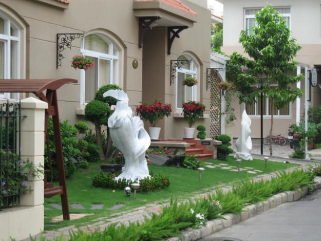 Cho thuê biệt thự Phú Mỹ Hưng, DT 228m2 giá 31.5 triệu/tháng nhà đẹp.