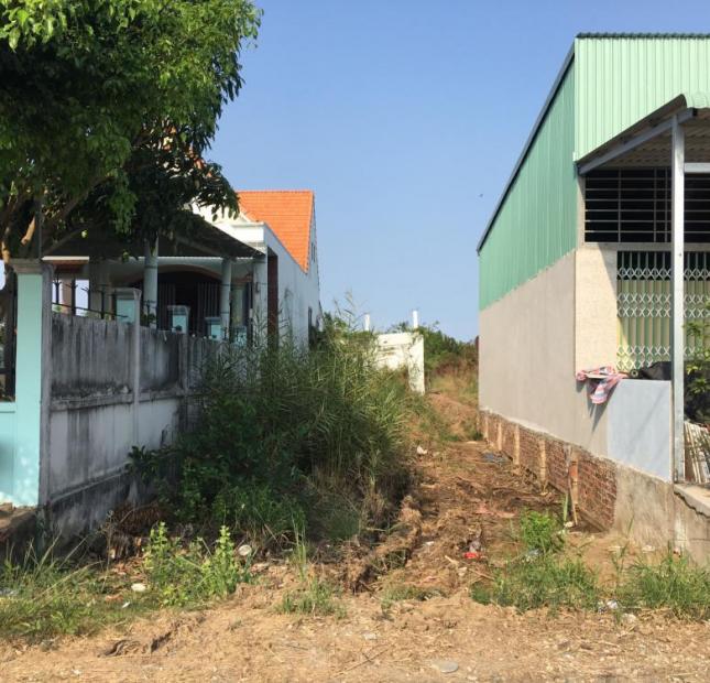 Bán đất hẻm Cựu Quân Nhân đường Nguyễn Văn Tạo DT 5x21=110m2 giá 17.4 tr/m2