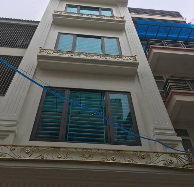 Bán nhà ngõ 78 Duy Tân, Dịch Vọng, Cầu Giấy 56m2 x 5t mới, ô tô vào nhà, MT 4,2m, ngõ thông 9.6 tỷ