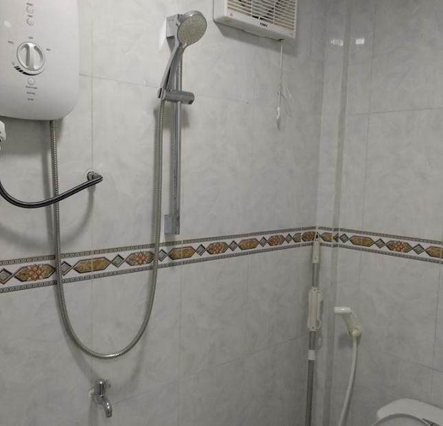 Cần tiền cho con đi du học Mỹ, bán nhà mới đúc Nguyễn Thượng Hiền, Phú Nhuận, DT 10x3.3m, 2.8 tỷ