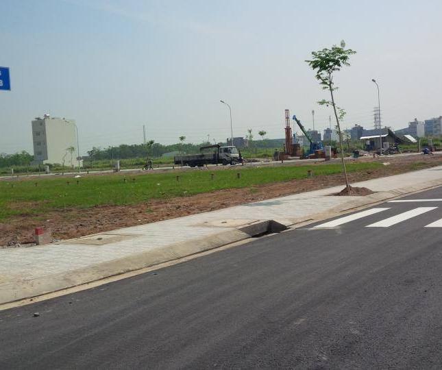 Đất nền mặt tiền đường Nguyễn Duy Trinh Q9 SHR
