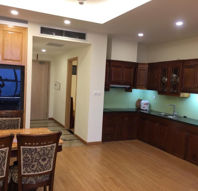 Cho thuê gấp căn hộ chung cư 102 Thái Thịnh, diện tích 68m2, 2 PN, đủ đồ, chỉ 8.5 tr/th