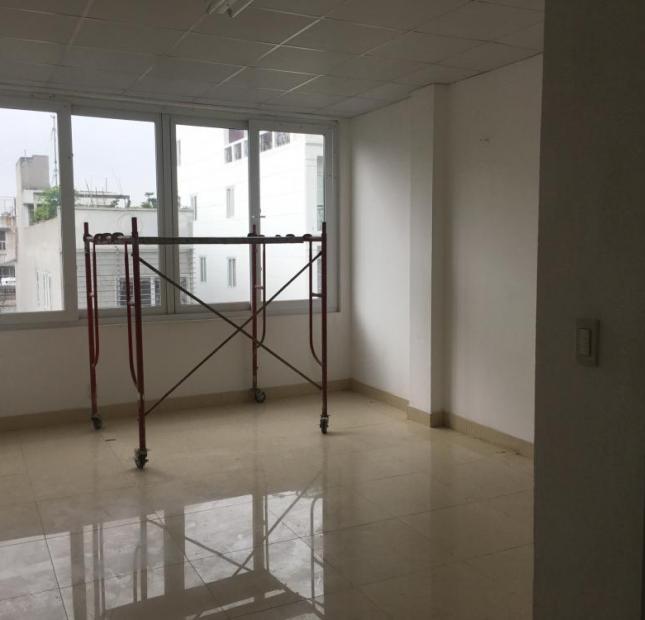 Chính chủ cho thuê văn phòng mặt phố Nguyễn Khuyến, diện tích 40m2, giá rẻ