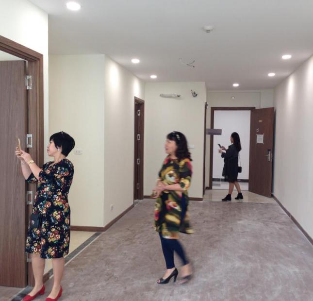 Căn hộ chung cư cao cấp tòa Hòa Bình Green City 505 Minh Khai, nội thất đồ cơ bản