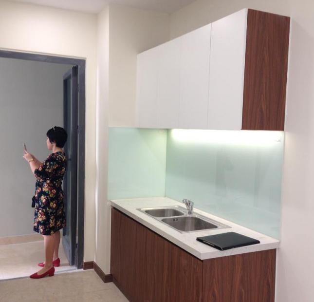 Cho thuê căn hộ chung cư cao cấp tòa Thăng Long Garden 250 Minh Khai, nội thất đồ cơ bản