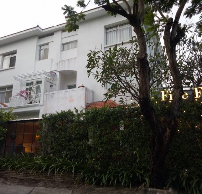 Cần cho thuê gấp biệt thự MỸ GIANG, Phú Mỹ Hưng , quận 7 nhà cực đẹp. LH: 0917 300 798 (Ms.Hằng)