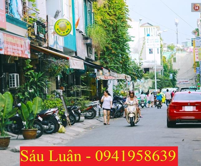 Bán Biệt thự mặt tiền Hoa Đào. 