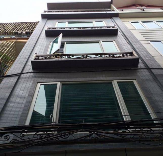 Bán nhà mặt phố Nguyễn Công Hoan, kinh doanh, cho thuê. 55m, 5 tầng, giá 20,5 tỷ.