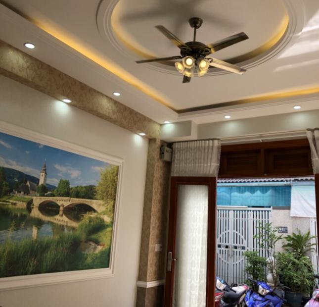 Cần bán nhà cực đẹp trên đường Quang Trung giá chỉ 4,9 tỷ có thương lượng