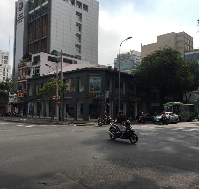Cho thuê nhà góc hai mặt tiền Hai Bà Trưng và Trần Cao Vân, Quận 1 TP Hồ Chí Minh
