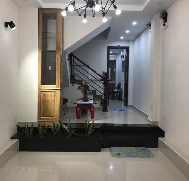 Ivy’s Apartments - Cho thuê CHDV mới xây 212/a42 Nguyễn Trãi, Q1 | Giá 8tr/thg | DT 25m2 | có bếp