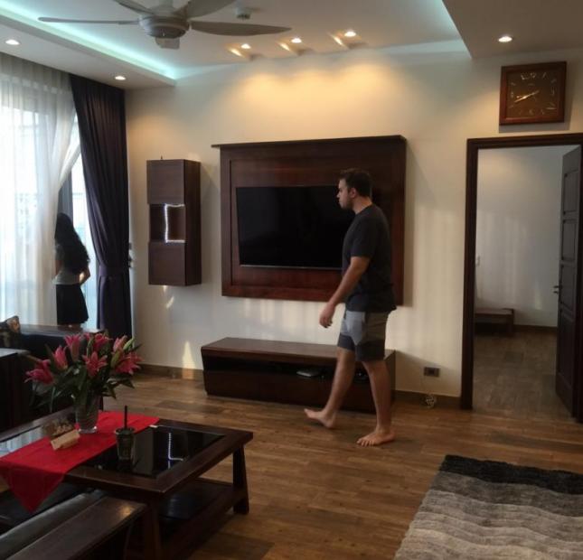 Cho thuê căn hộ M5 Nguyễn Chí Thanh, 3 pn, 150m2, full nội thất, giá 17 triệu/tháng