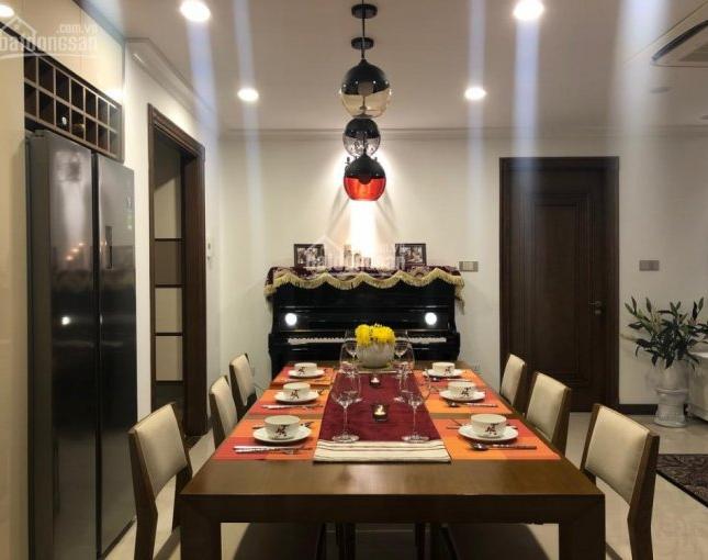 Cho thuê chung cư Vinhome Nguyễn Chí Thanh, tầng trung, 80m2, 2PN, full, giá 20tr/tháng