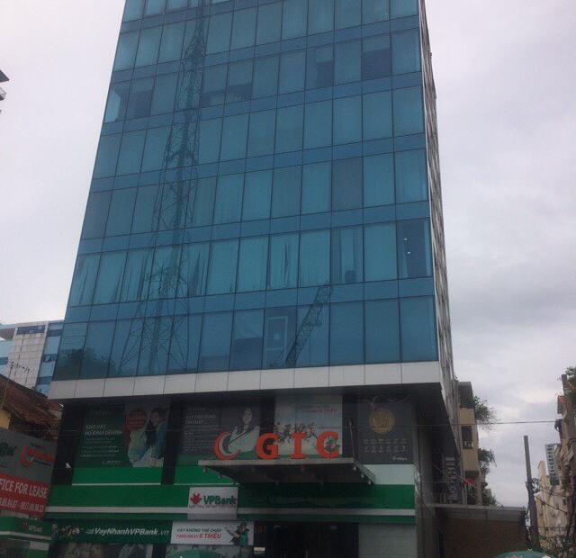 Nhà bán MT BITEXCO-phố đi bộ Nguyễn Huệ. Ngang 4,2m, 3 lầu. Bán gấp giá chỉ 600 triệu/m2