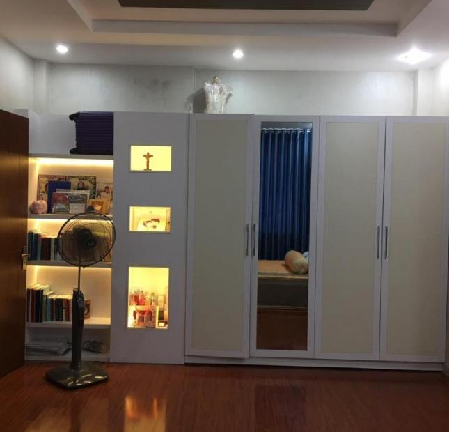 Bán nhà hẻm Nguyễn Kiệm lô góc,P3,Gò Vấp,45m2 Giá Rẻ 4 tỷ6 Liên hệ:0981552449.