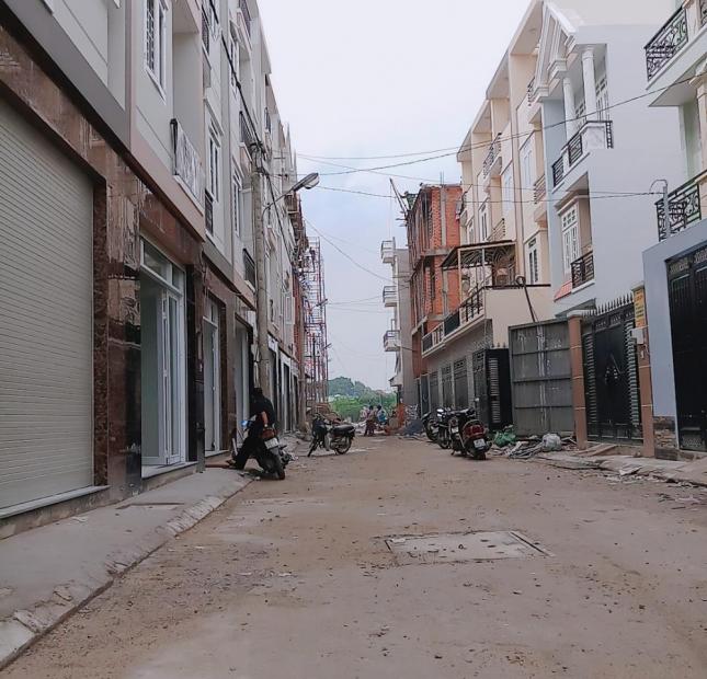 Chính chủ cần bán gấp nhà đẹp ở liền ngay ngã 3 Đông Quan, Nguyễn Ảnh Thủ quận 12
