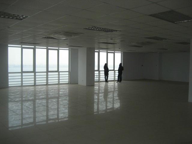 Cho thuê sàn văn phòng 200m2 – 1300m2 tại khu vực Ngoại Giao Đoàn, giá từ 160 nghìn/m2