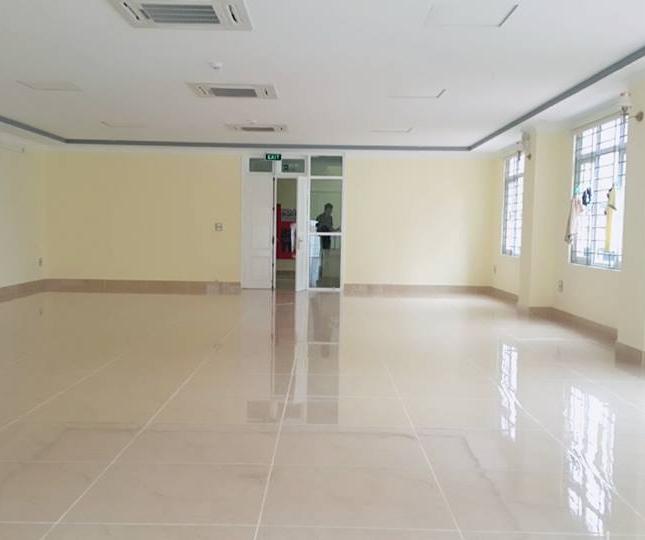 Chính chủ cần cho thuê gấp 250m2 Văn phòng tòa Sông Đà giá rẻ chỉ 180k/m2 