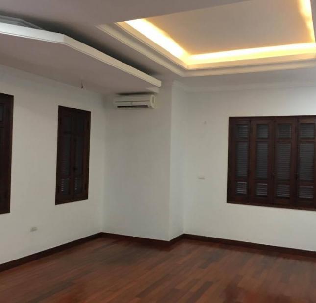 Chính chủ cần bán căn nhà  ngõ 8 phố Lê Quang Đạo - Phú Đô - Mỹ Đình dt 45 m2 x 5 t mt 5,2 m 3,5 tỷ