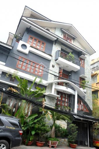 Bán nhà đường Nguyễn Trãi, P3, Q5, 4.8x20m, 2 lầu đẹp lung linh. Tặng hết nội thất gỗ cao cấp