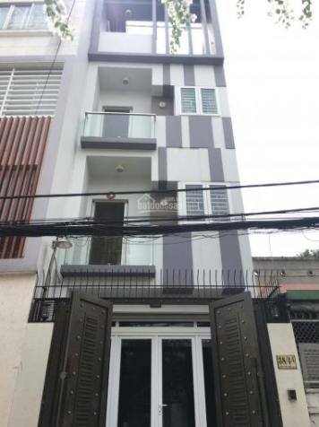 Bán nhà 2 lầu 63m2, HXH Trần Quang Diệu, P14, Q3, DT: 3.5x18m, giá bán chỉ 9 tỷ