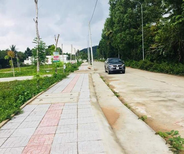 Bán đất nền dự án tại đường Búng Gội, Phú Quốc, Kiên Giang. Diện tích 100m2, giá 14 triệu/m2