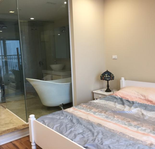 Cho thuê căn hộ chung cư cao cấp tại Vườn xuân - 71 Nguyễn Chí Thanh 110m2, 2PN đủ đồ giá 14triệu/tháng.