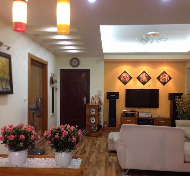 Chính chủ cho thuê căn hộ chung cư cao cấp tại  Vườn xuân - 71 Nguyễn Chí Thanh 108m2, 2PN đủ đồ giá 14triệu/tháng.