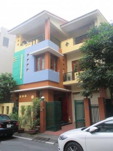 Nhà 10 ngách 7 ngõ 54 Hoa Bằng. DT 35m2 x 4,5 tầng, 9 tr/tháng