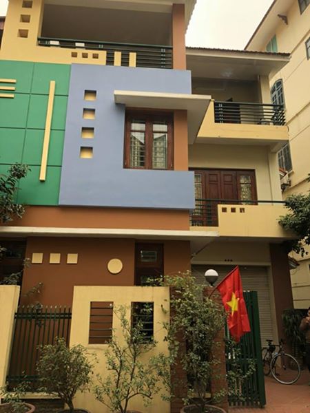 Nhà 10 ngách 7 ngõ 54 Hoa Bằng. DT 35m2 x 4,5 tầng, 9 tr/tháng