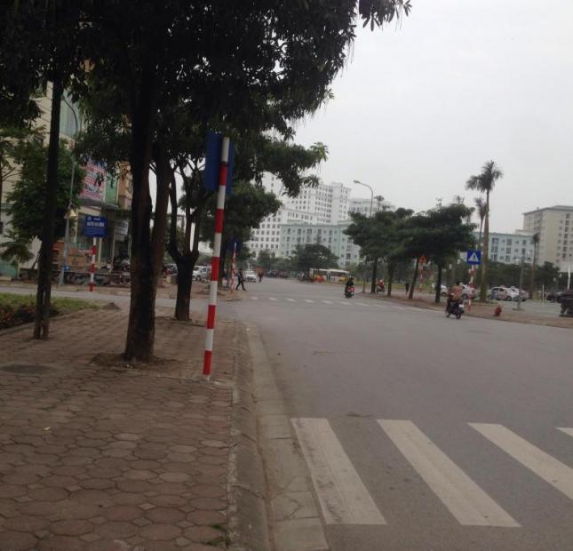 Đất TĐC Giang Biên. 60m2, đường trước nhà 13m vỉa hè. Giá chỉ có 2.5 tỷ.