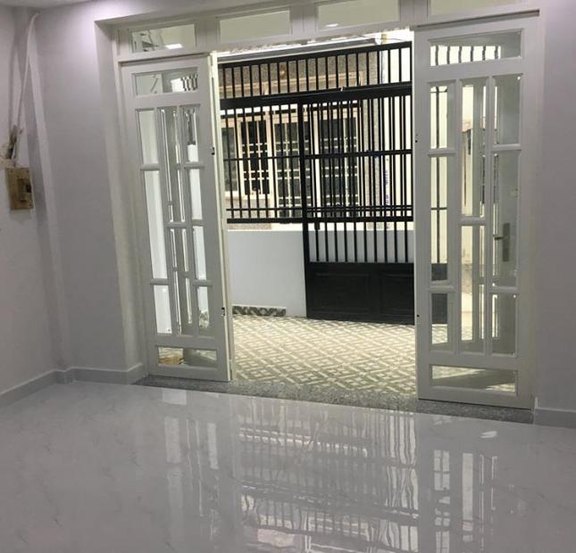 Bán nhà Ni sư Huỳnh Liên, Tân Bình, 52m2, 4.6 tỷ, xe hơi gần nhà