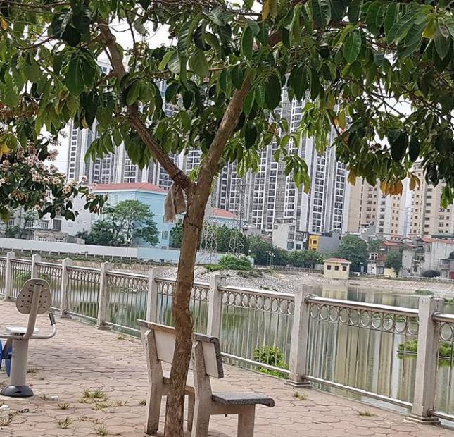 Bán nhà mặt phố-mặt Hồ Hạ Đình, diện tích 92m2, mặt tiền 5.8m, giá 9.5 tỷ