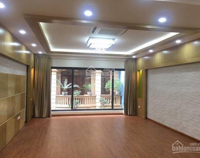 Bán nhà PL vip đẹp nhất phố Hào Nam, 100m2,4 tầng, mặt tiền 8m, ngõ rộng 7m, giá 15.5 tỷ