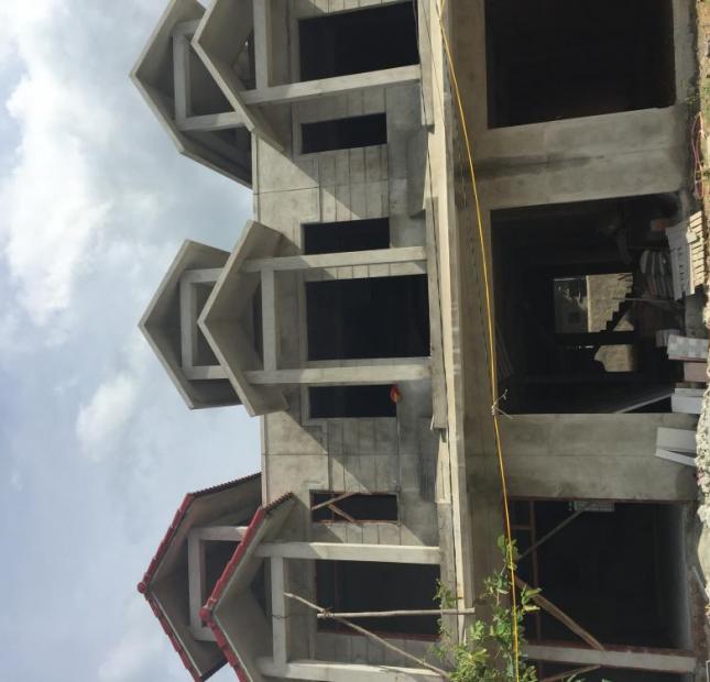 Cần thanh lí nhà mới xây ngay ngã tư Phạm Văn Đồng,DT 105m2 CK nhanh 100TR, sổ hồng chính chủ