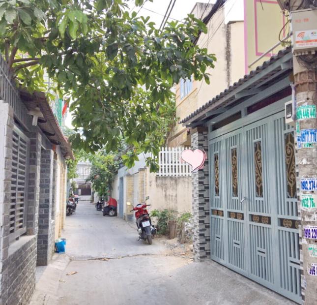 Nhà cho thuê 1 lầu, 3PN, hẻm xe hơi 1135 Huỳnh Tấn Phát, Phú Thuận, giá 8 triệu/tháng