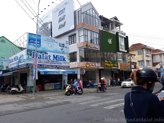 Cần bán gấp khách sạn đang kinh doanh đường Nguyễn Chí Thanh - Phường 1 - Đà Lạt