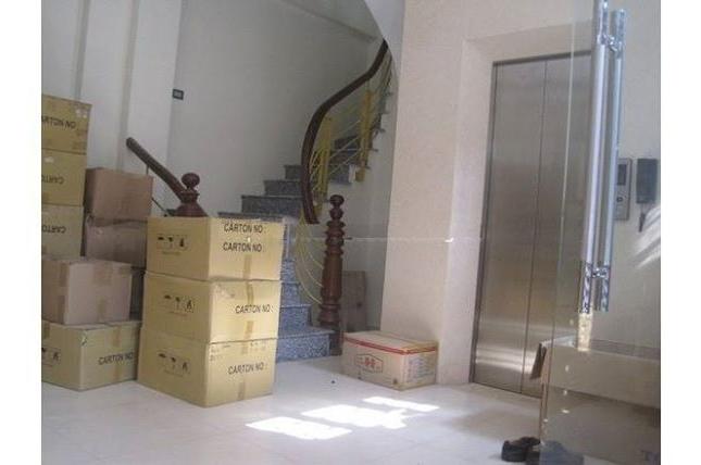 Cho thuê nhà riêng tại Vạn Bảo, Ba Đình, 45m2 x 6.5 tầng, giá 45 triệu/th