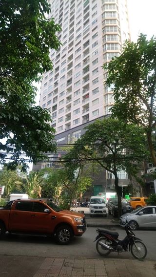 Cho thuê nhà khu Trần Đăng Ninh, Cầu Giấy, HN - DT 140m2 x 3 tầng, 3 mặt tiền