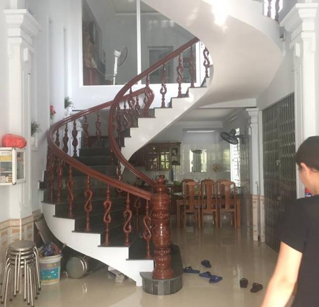 Bán nhà nhà ngõ 193 Văn Cao, Hải Phòng, 2 mặt thoáng, giá 4.1 tỷ