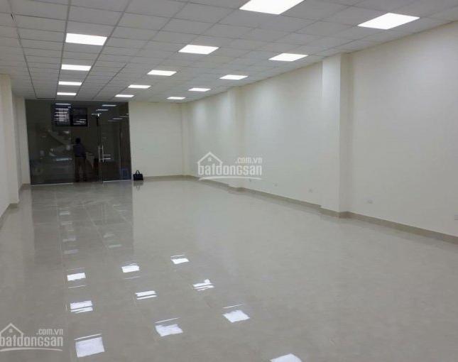 Vỡ nợ bán gấp toà nhà văn phòng số 115 mặt phố Nguyễn Xiển, 8 tầng x 4.5m thang máy, giá 24,5 tỷ