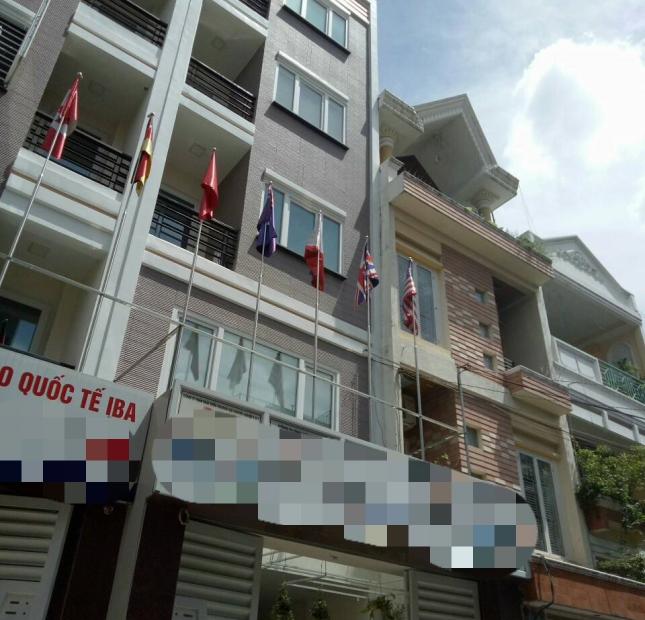 Cần bán gấp nhà hẻm 40 Mê Linh, phường  19, vuông vức 80m, 13.5 tỷ, nhà đẹp.