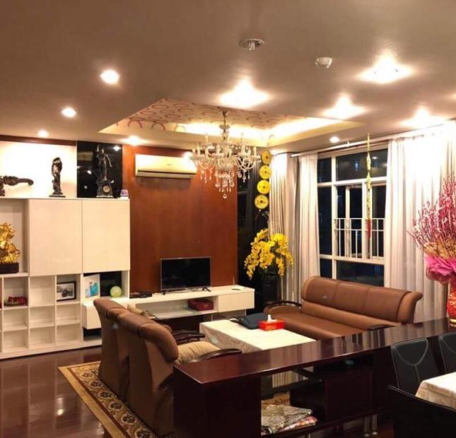 Căn hộ Giai Việt diện tích lớn 230m2 full nội thất cao cấp. Thiết kế theo phong cách Singapore