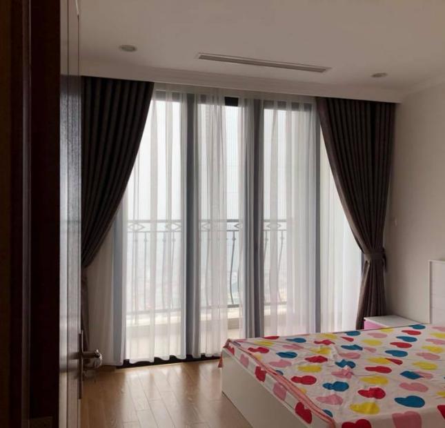 Cho thuê căn hộ chung cư cao cấp tòa A3 Vinhomes Gardenia, 80m2, 2 PN, đồ đẹp lung linh. 0974881589