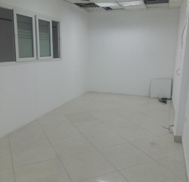 Sàn văn phòng 30m2, giá 5 triệu/th mặt phố Cửa Bắc, Trúc Bạch, Ba Đình