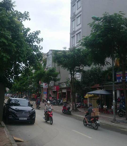 Bán nhà mặt phố Vũ Tông Phan, nhà xây 7 tầng và tum, vỉa hè rộng