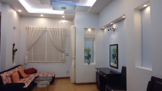 Cần bán CHCC Nguyễn Kim,  Quận 10, Diện tích: 55 m2, 2 pn, lầu cao, tặng nội thất, nhà mới sơn sửa