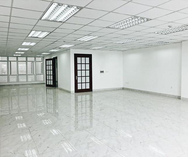 Cho thuê sàn văn phòng, spa, nail tại mặt phố Ngô Thì Nhậm diện tích 50- 80m2.