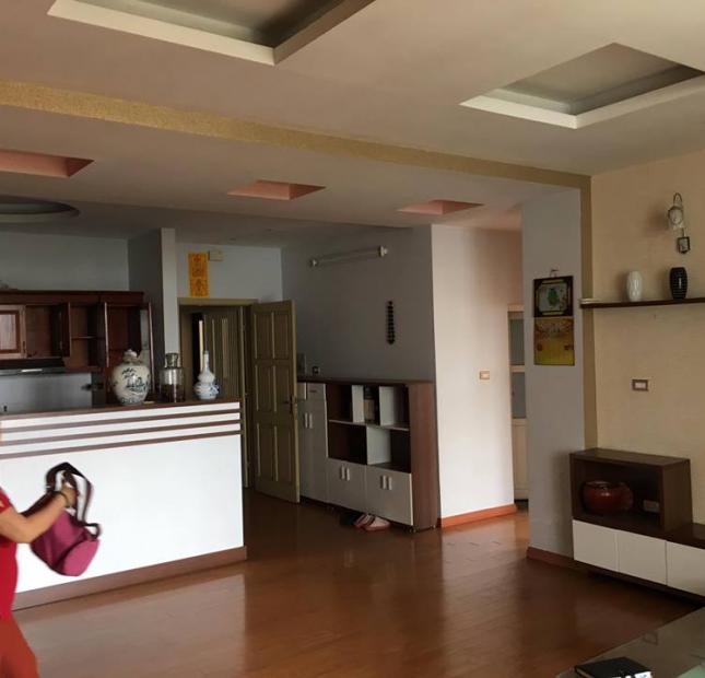 Cần cho thuê chung cư nhà cực đẹp tại KĐT Sài Đồng, Long Biên, 140m2, giá 6tr/tháng